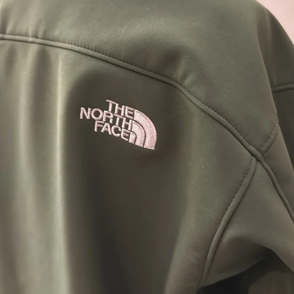 The North Face can’t find